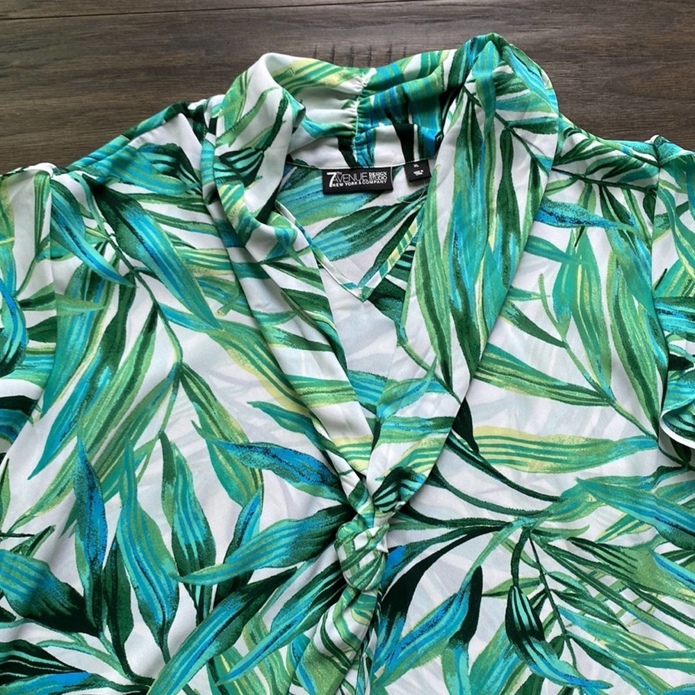 New York & Company  Palm Print Tie Neck Blouse NWOT Sz XL - Picture 4 of 6